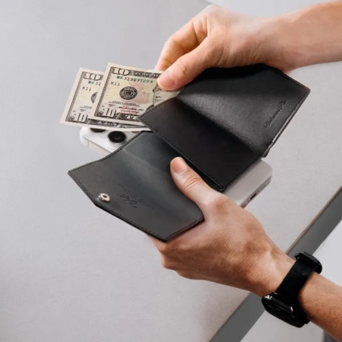 PORTFEL SPIGEN VALENTINUS PRO MAGSAFE WALLET CZARNY