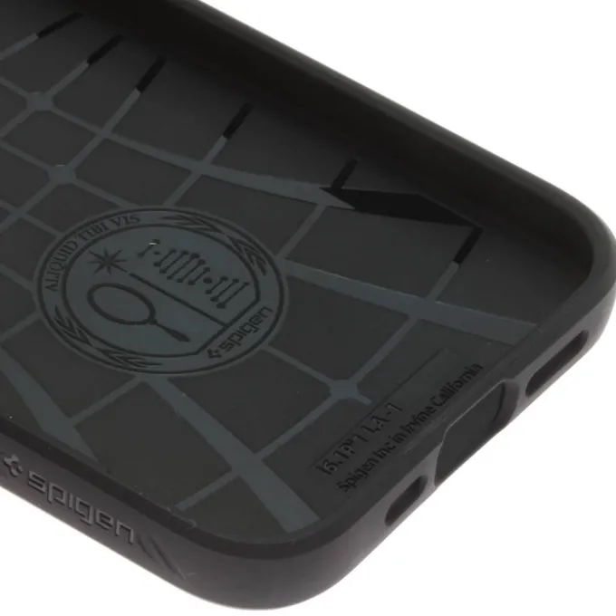 Spigen Liquid Air iPhone 13 Pro Etui Matte Black Case